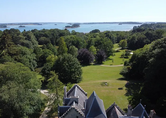 Manoir De Truhelin