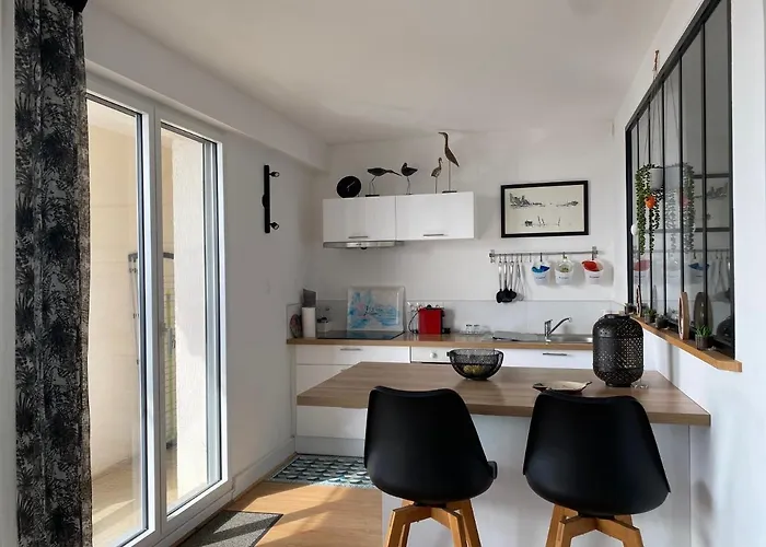 Splendide Vue Face A La Mer Avec Garage